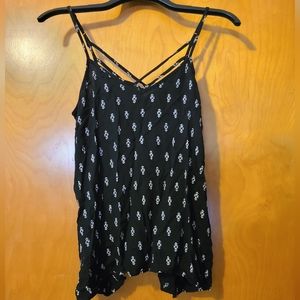 Mossimo Supply Co. M Black Flowy Tank Top
